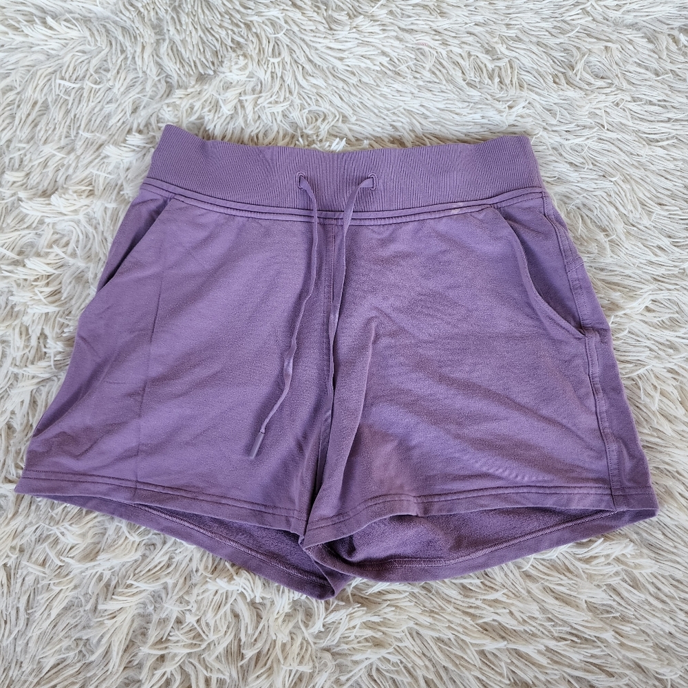 lululemon every moment short vintage quartz
